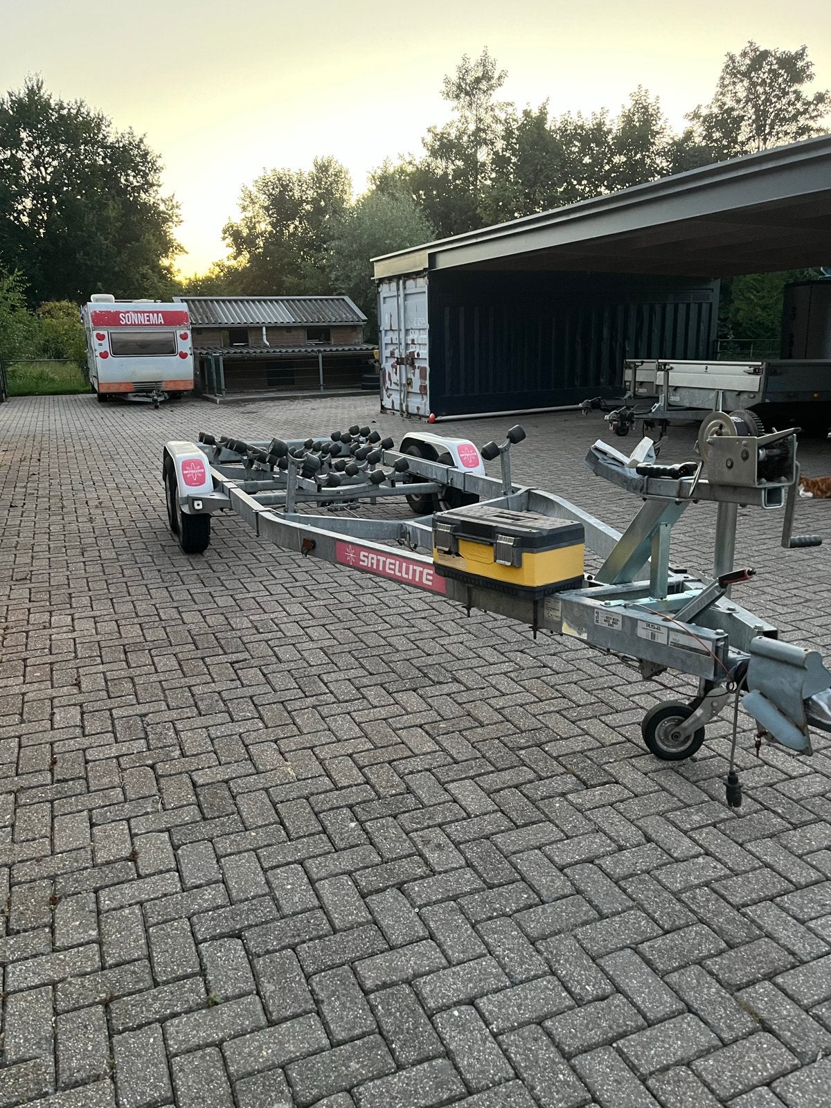 Satellite boottrailer met dubbele as en rollen, Watersport en Boten, Boottrailers, Ophalen, Gebruikt, Overige typen