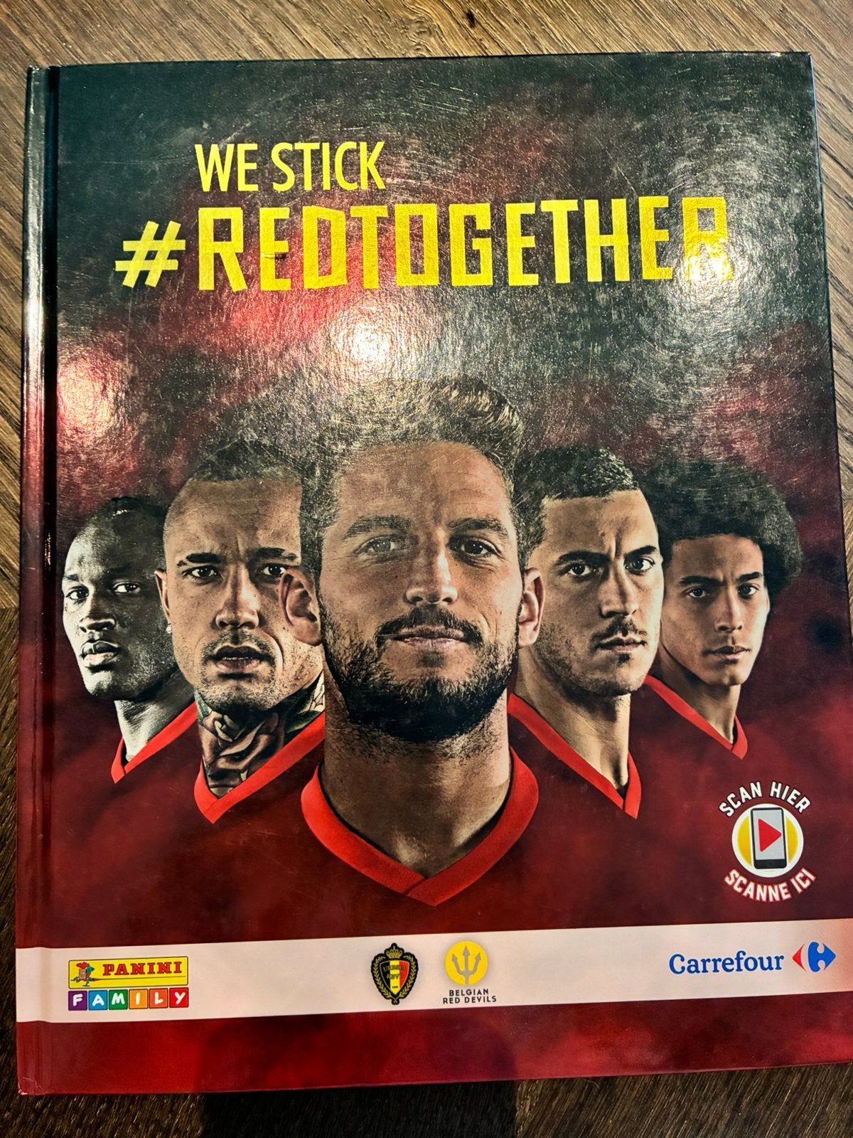 Panini - we stick #RedTogether - 2018 (Carrefour), Ophalen of Verzenden, Zo goed als nieuw