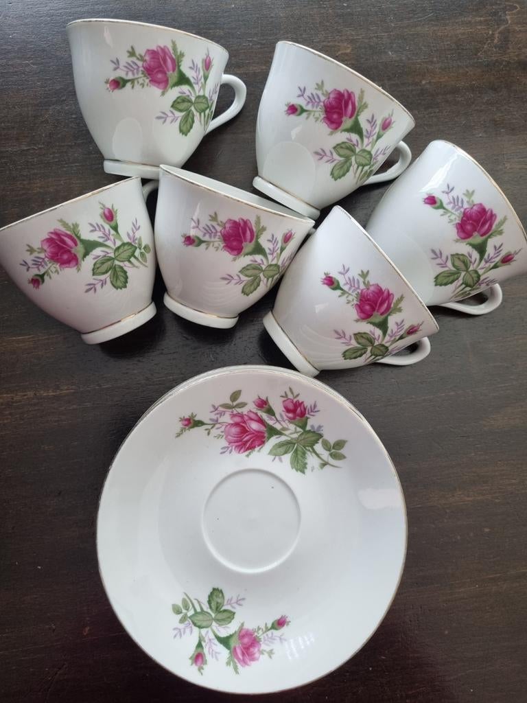 High tea porselein. Kop en schotels, Antiek en Kunst, Antiek | Servies los, Ophalen of Verzenden