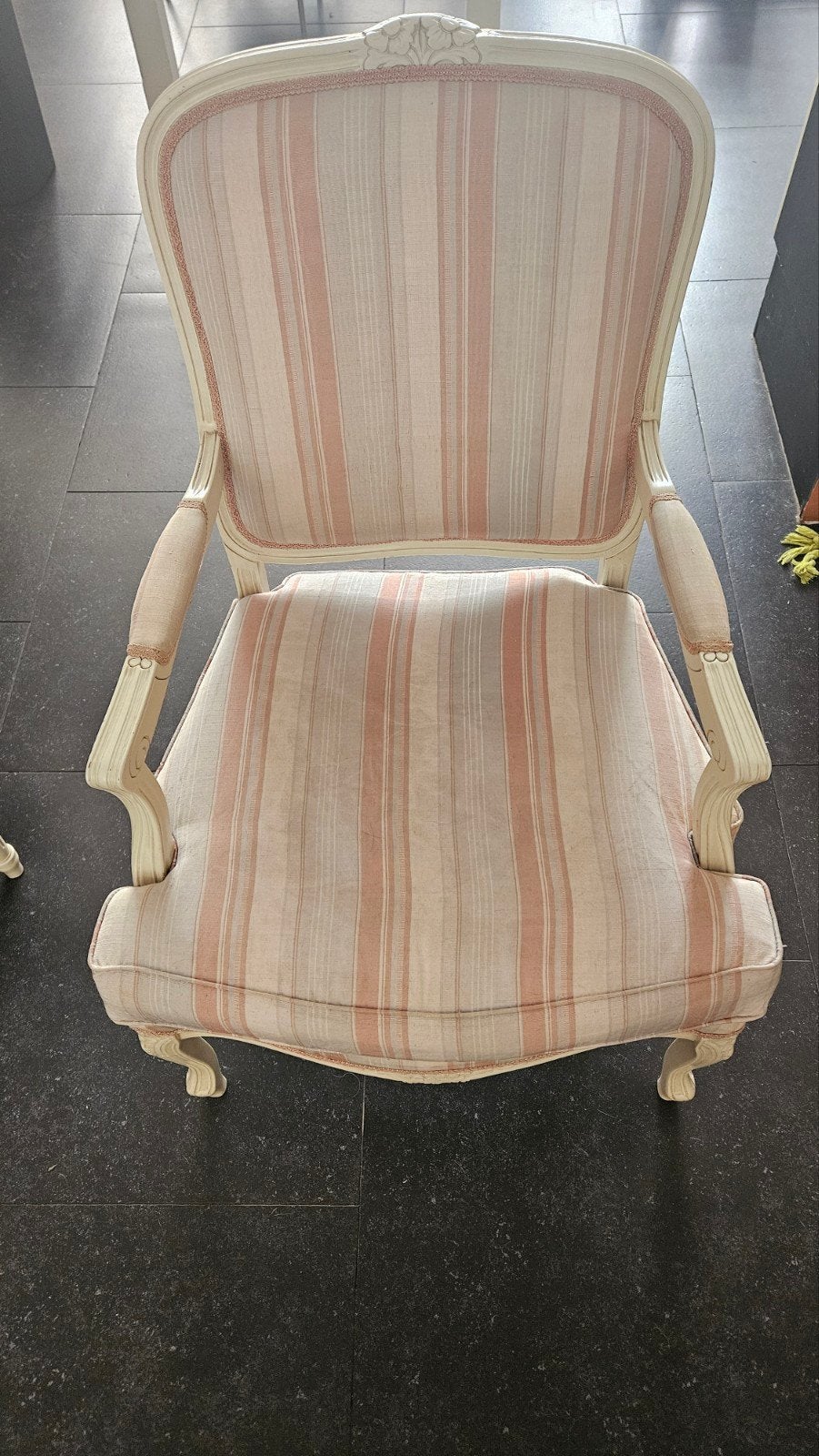 Gratis 2 woonkamerstoelen, Ophalen, Gebruikt, Twee