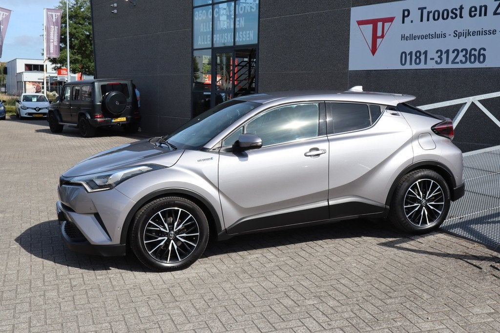 Toyota C-HR 1.8 Hybrid Dynamic Stoelverwarming/Achteruitrijc, 12 maanden, 4 cilinders, 122 pk, Leder