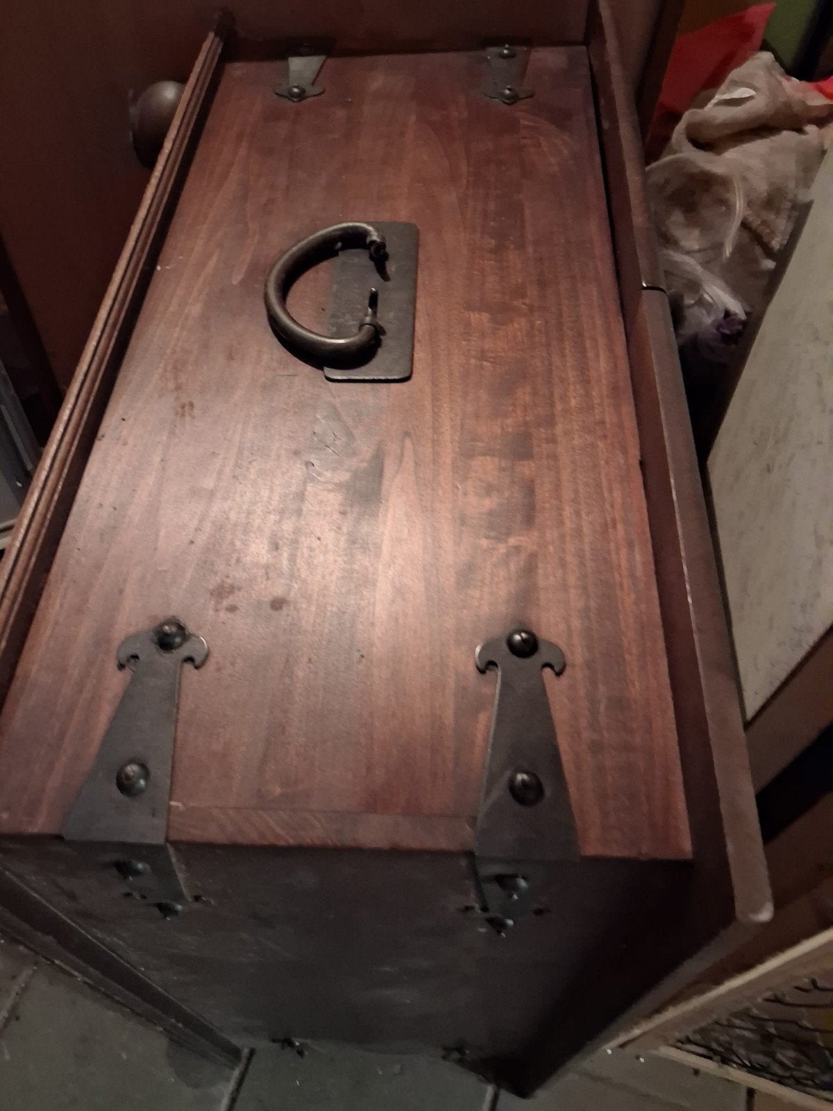 Gratis Houten dekenkist / salontafel 90x90cm - opknapper, Huis en Inrichting, Gebruikt, 50 tot 100 cm, Ophalen of Verzenden, 75 tot 100 cm