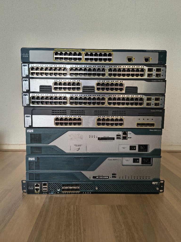 Complete Cisco labset – routers, switches, wireless controll, Ophalen, Gebruikt
