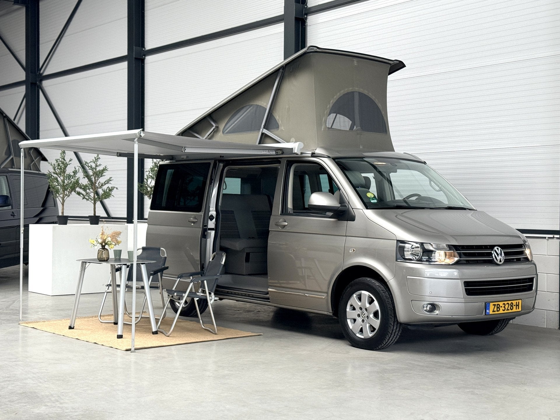 Volkswagen California 140PK DSG | VERKOCHT (bj 2014), Automaat, Bedrijf, Diesel, Navigatie