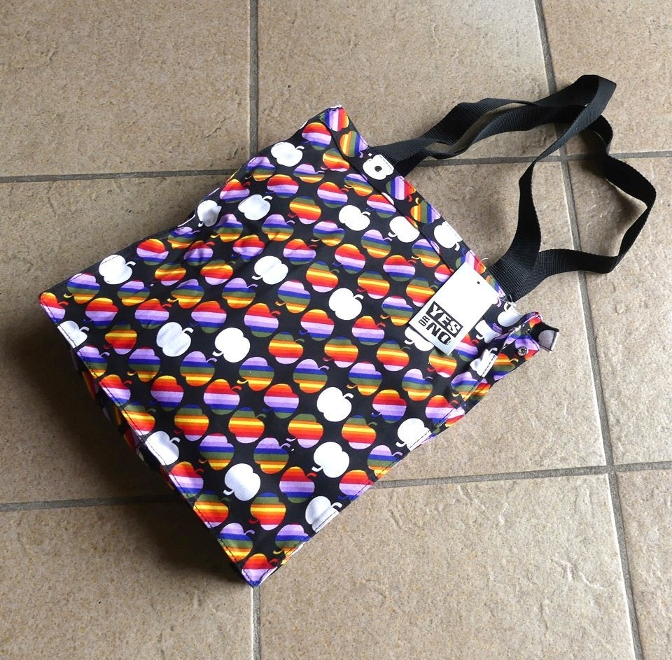 Yes or No schoudertas appels vintage tas appel decor - NIEUW, Ophalen of Verzenden, Nieuw, Zwart, Overige merken