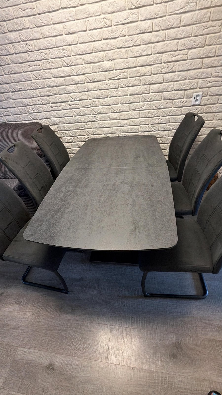 Uitschuifbare eettafel met 6 stoelen - Grijs, Huis en Inrichting, Tafels | Eettafels, Kunststof, Gebruikt, 150 tot 200 cm, Vier personen