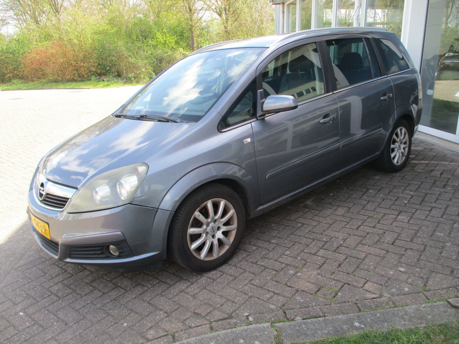 Opel Zafira 1.6 Cosmo (bj 2007), Auto's, Voorwielaandrijving, Gebruikt, Zwart, 4 cilinders
