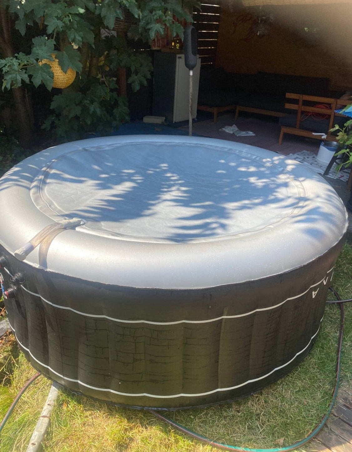 Jacuzzi 4 persoons, Ophalen, Zo goed als nieuw, Pomp