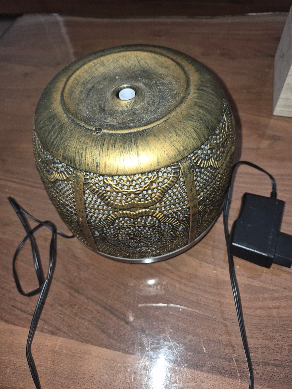 Aromatherapie Diffuser - Goudkleurig met Oosters Design, Huis en Inrichting, Gebruikt, Ophalen of Verzenden, Oosters, Goud