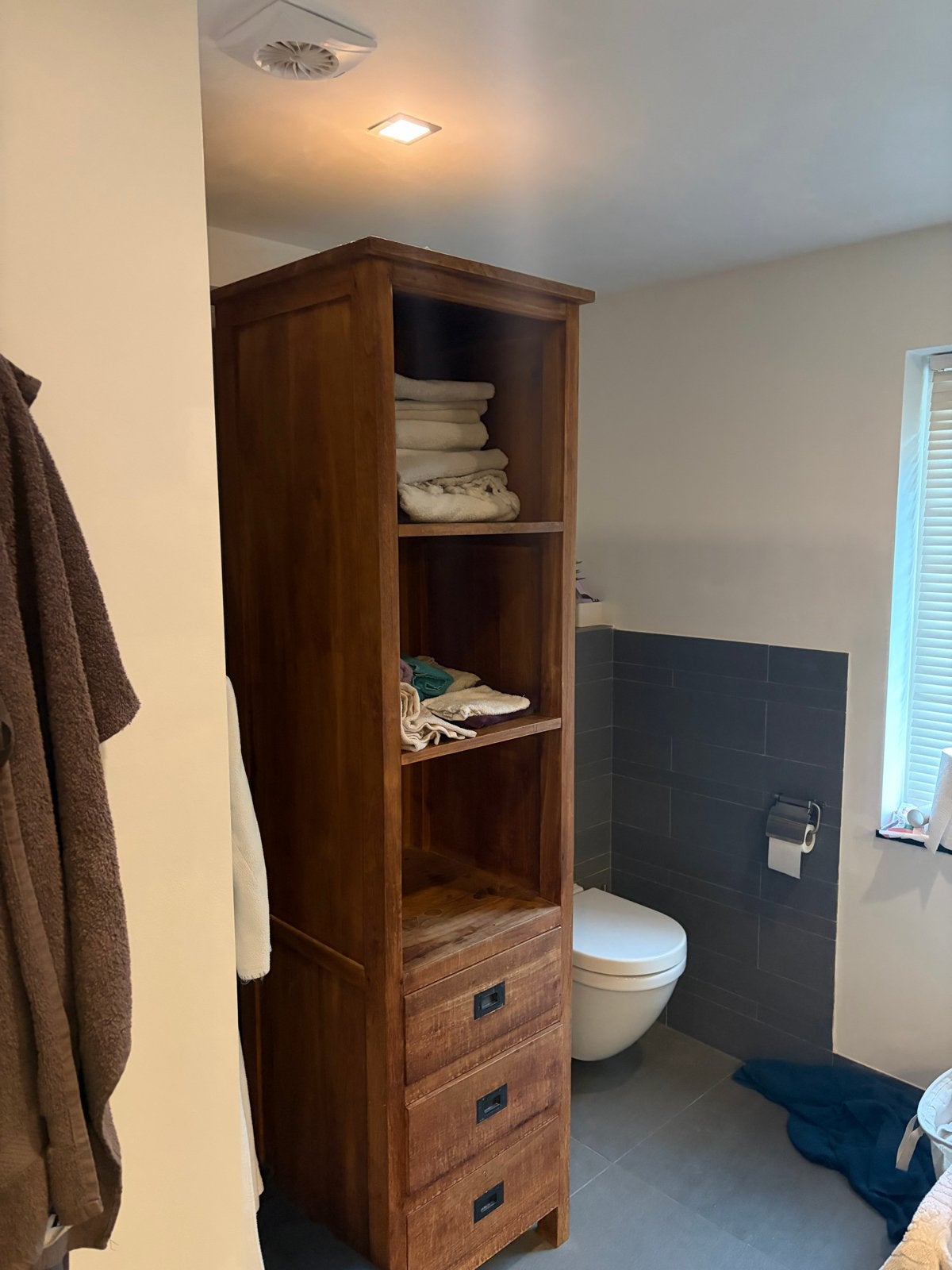Teak kast - behandeld voor natte ruimtes, Huis en Inrichting, Ophalen, (Half)hoge kast, Minder dan 50 cm, Gebruikt