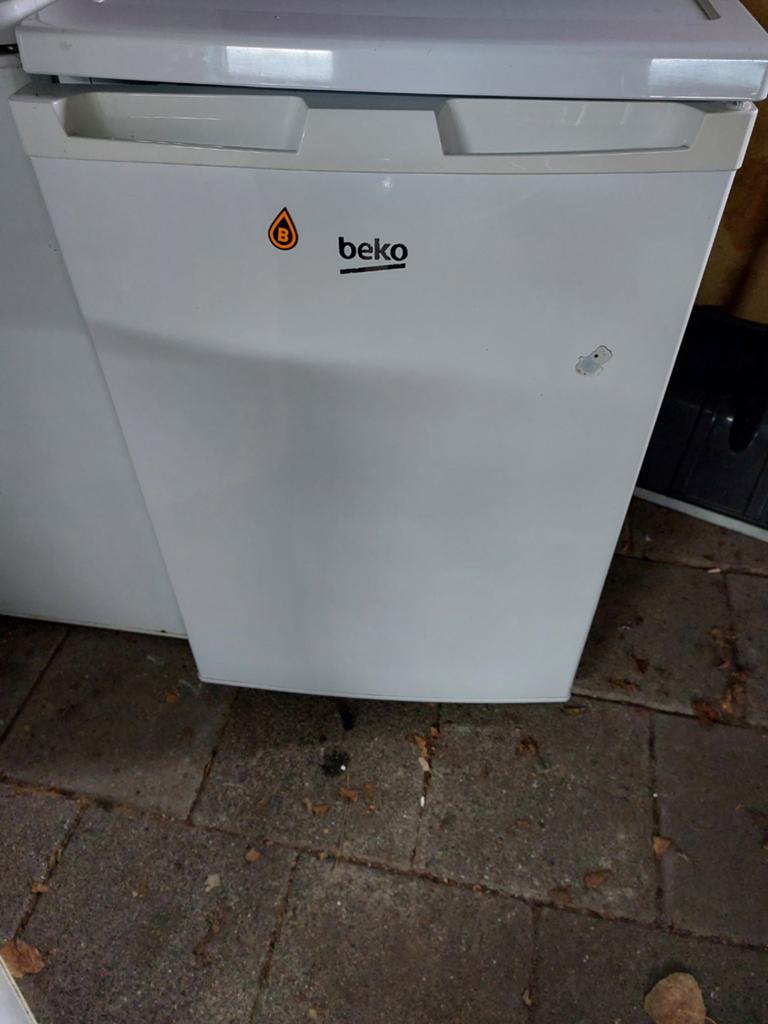 Koelkast met vriezertje tafel model, Ophalen, Met vriesvak