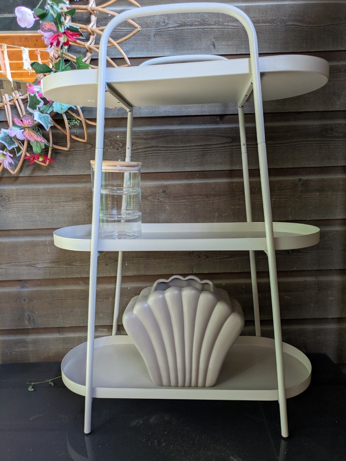 Stijlvol beige metalen rek met 3 planken, Huis en Inrichting, Ophalen, Beige, Zo goed als nieuw, Metaal