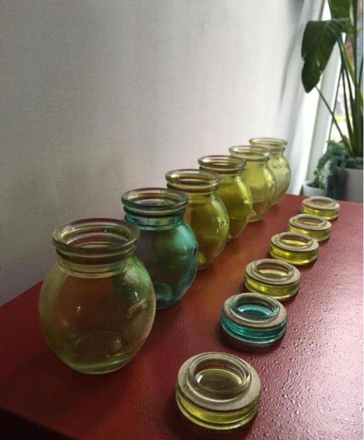Set van 6 antieke gekleurde glazen potjes/dekseltjes vazen, Glas of Glazen, Overige merken, Ophalen of Verzenden, Overige stijlen