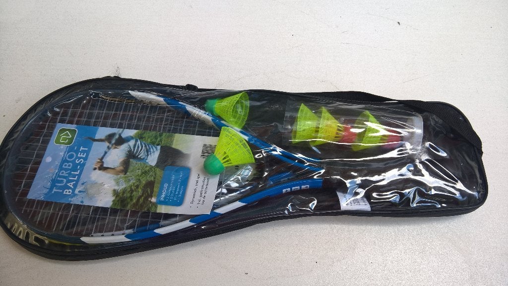 TE koop aangeboden mooi badminton set doe gepast bod., Sport en Fitness, Badminton, Ophalen of Verzenden, Nieuw, Racket(s)