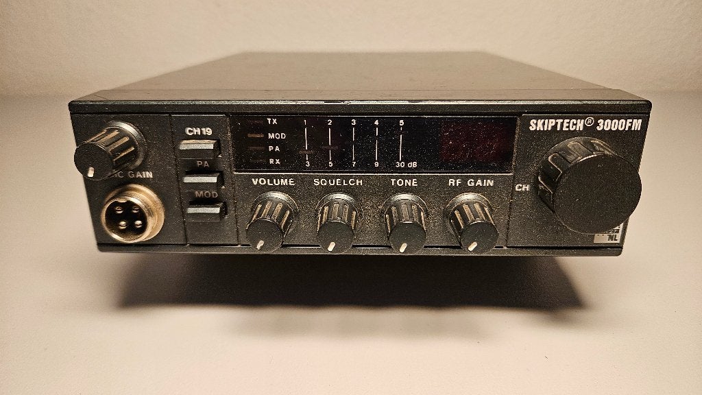 Skiptech 3000FM 27mHz 11m tranceiver + SWR meter, Ophalen of Verzenden, Zo goed als nieuw, Zender en Ontvanger