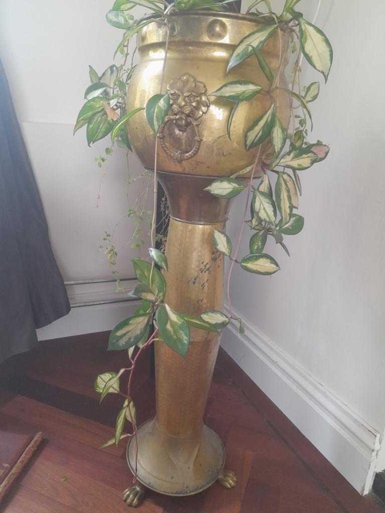 Bijzondere bloempot zuil, leeuwenpoten en leeuwenkoppen, Antiek en Kunst, Ophalen