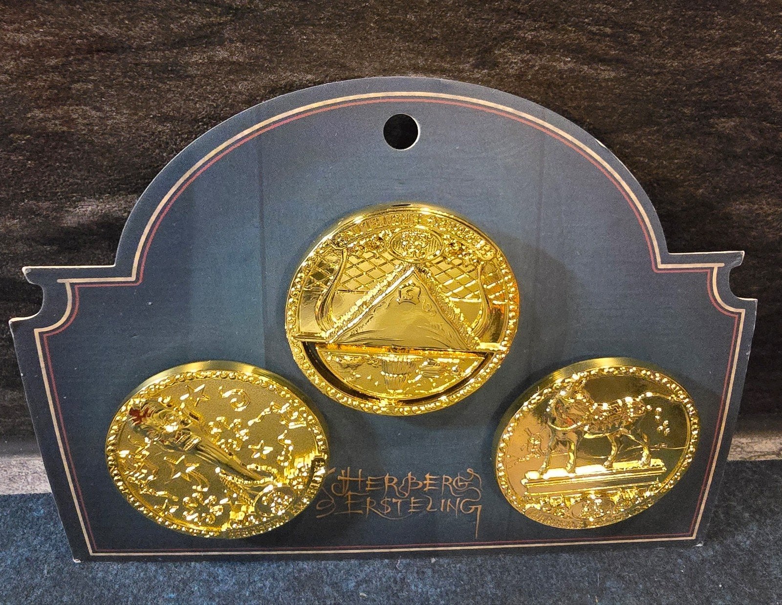 Efteling Pin Set - Herberg de Ersteling, Verzamelen, Efteling, Ophalen of Verzenden, Nieuw, Button of Speldje