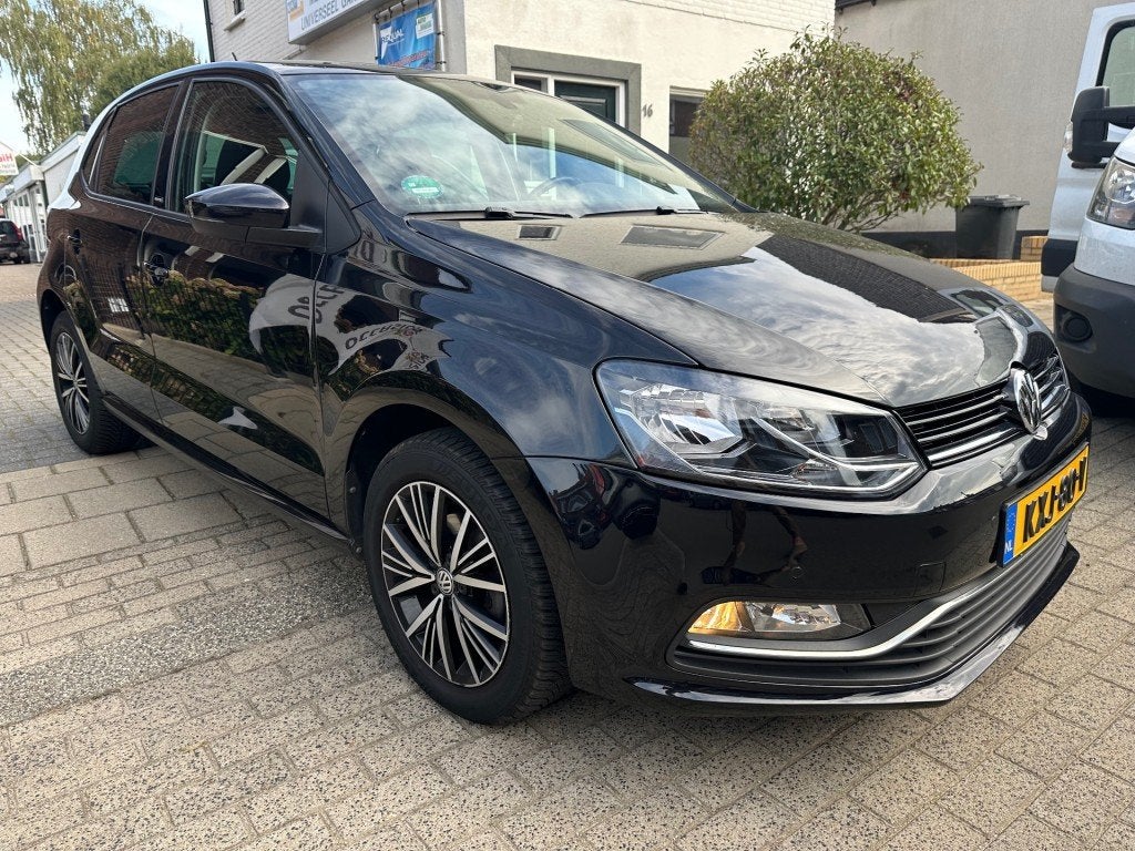 Volkswagen POLO 1.0 TRENDLINE ALLSTAR, Auto's, Gebruikt, Euro 6, Met garantie (alle), Zwart