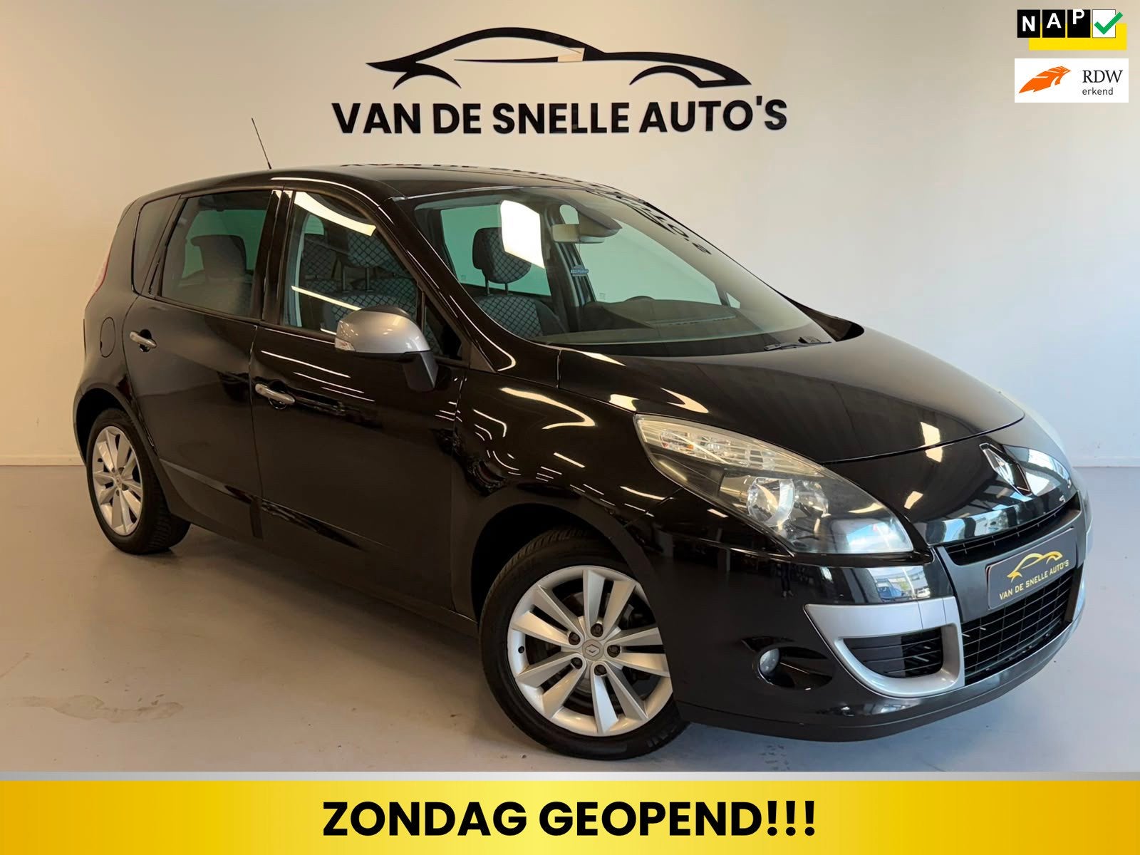 Renault Scénic 1.6 Celsium AIRCO/TREKHAAK/NAVIGATIE, Voorwielaandrijving, Gebruikt, 1295 kg, 4 cilinders