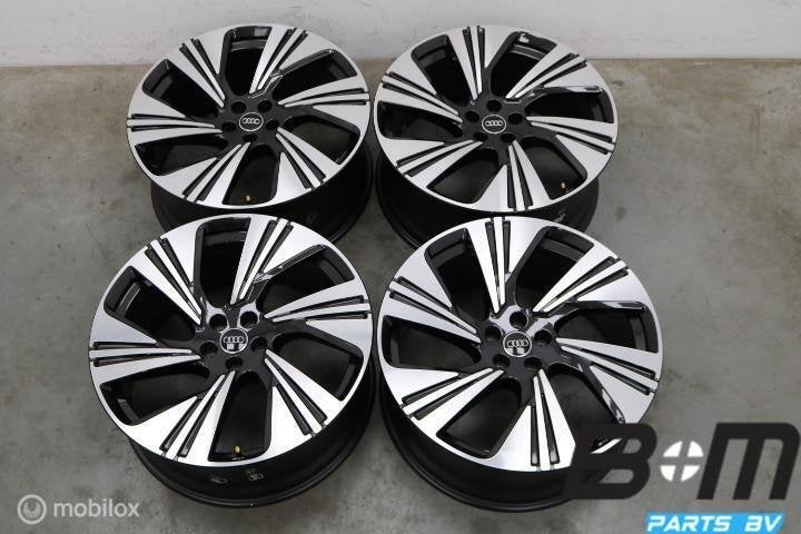 NIEUWSTAAT! Org. 22 inch RS velgen Audi Q8 Etron 4KE601025AM, Gebruikt, Velg(en), Overige maten, Personenwagen