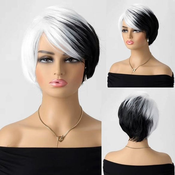 CRUELLA pruik zwart wit kort steil haar in laagjes + gratis, Ophalen of Verzenden, Nieuw, Pruik of Haarverlenging