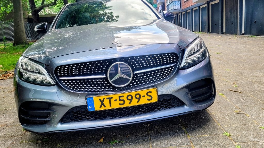 Mercedes-Benz C-Klasse C180 156pk 9G-TRONIC 2019 Grijs, 1800 kg, Zwart, 75 €/maand, Particulier