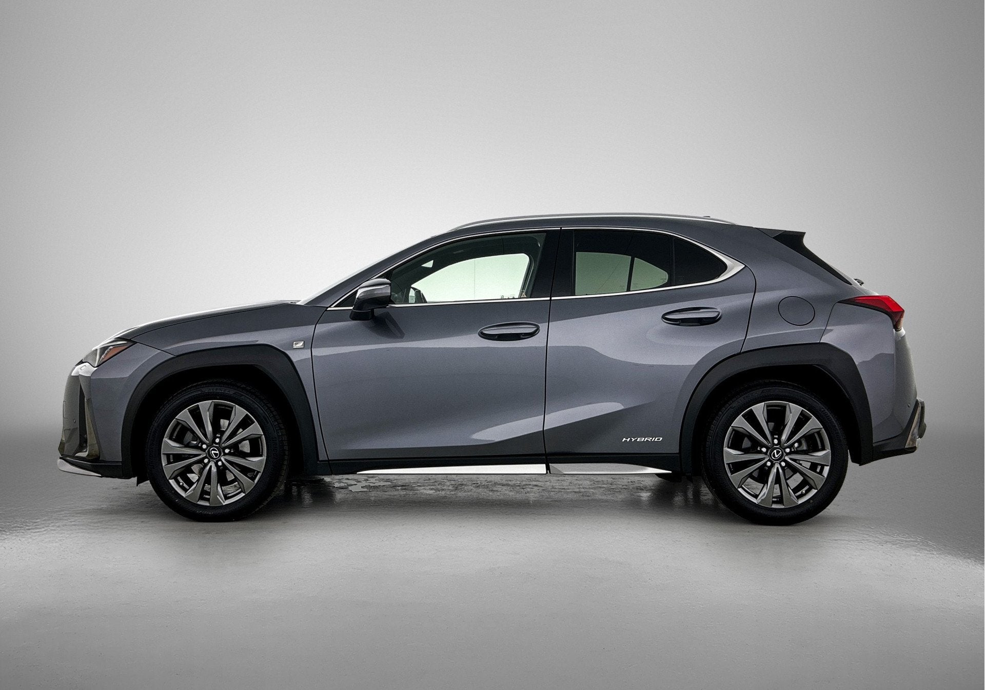 Lexus UX 250h F Sport Line | Adaptief Dempingsysteem | Stoel, 12 maanden, Gebruikt, 4 cilinders, Automatische klimaatregeling