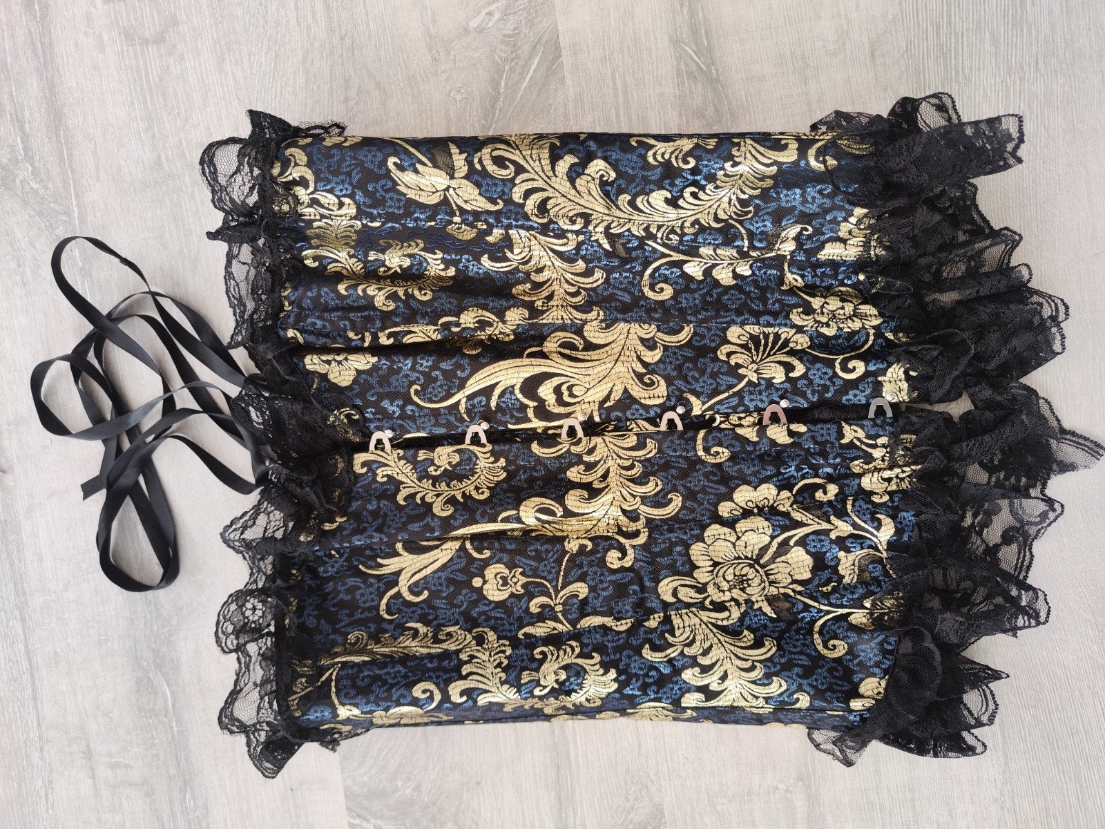 Elegant Zwart-Gouden Brokaat Korset met Kant, Onbekend, Ophalen of Verzenden, Zwart, Body of Korset