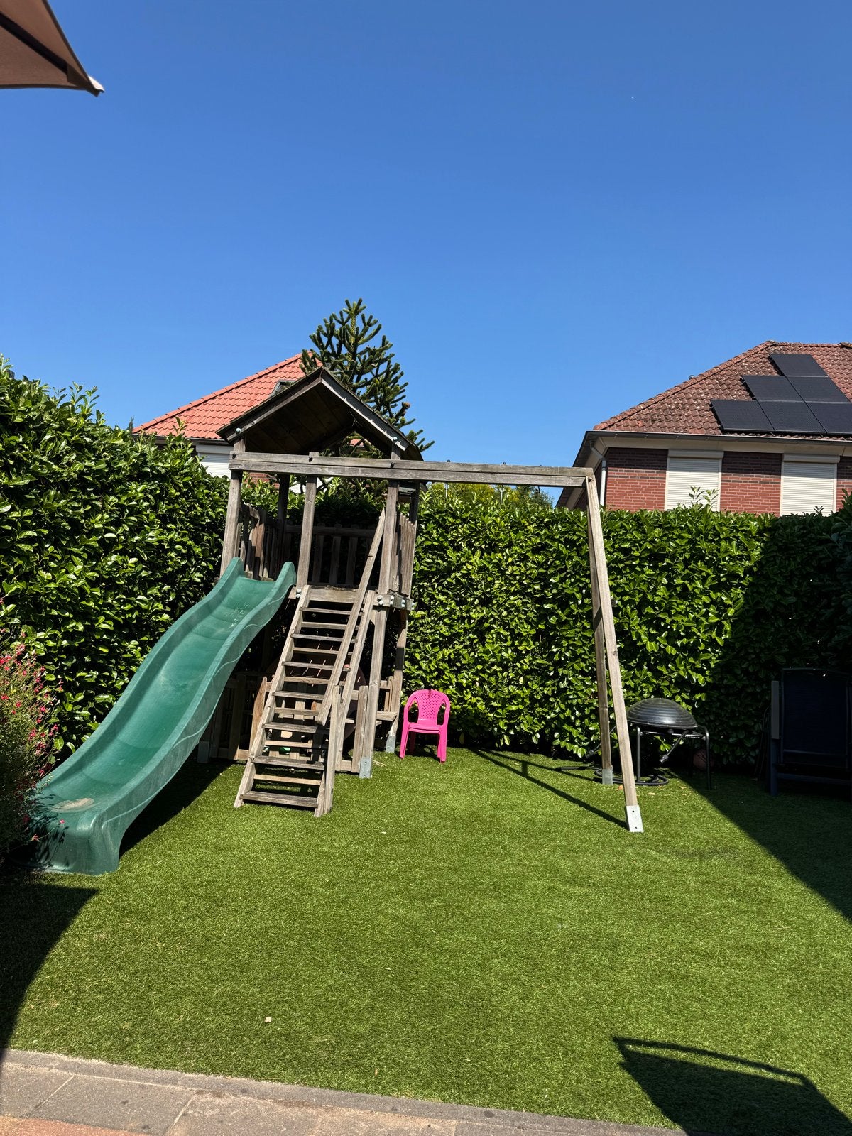 Houten speelhuisje met glijbaan en schommel, Kinderen en Baby's, Ophalen, Gebruikt, Hout