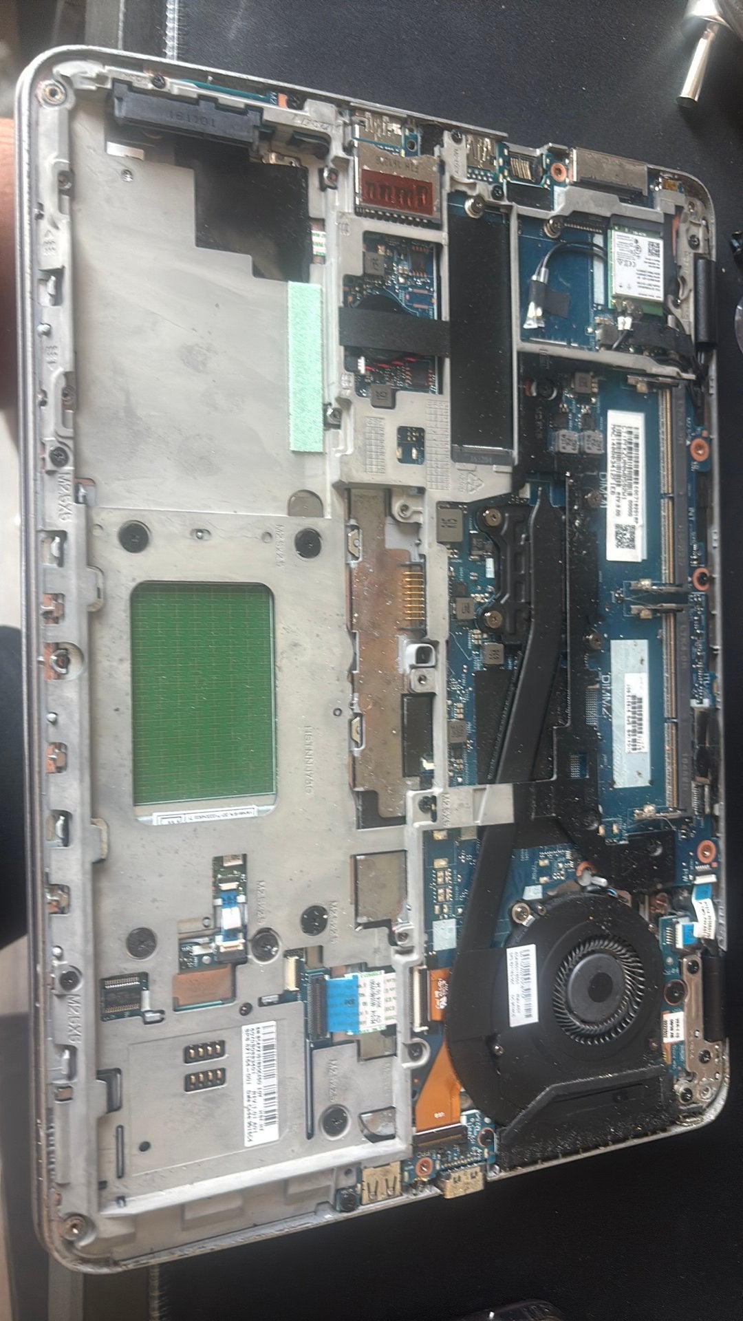 Hp elitebook 840 g3 voor onderdelen, Computers en Software, Moederborden, Ophalen of Verzenden, Zo goed als nieuw