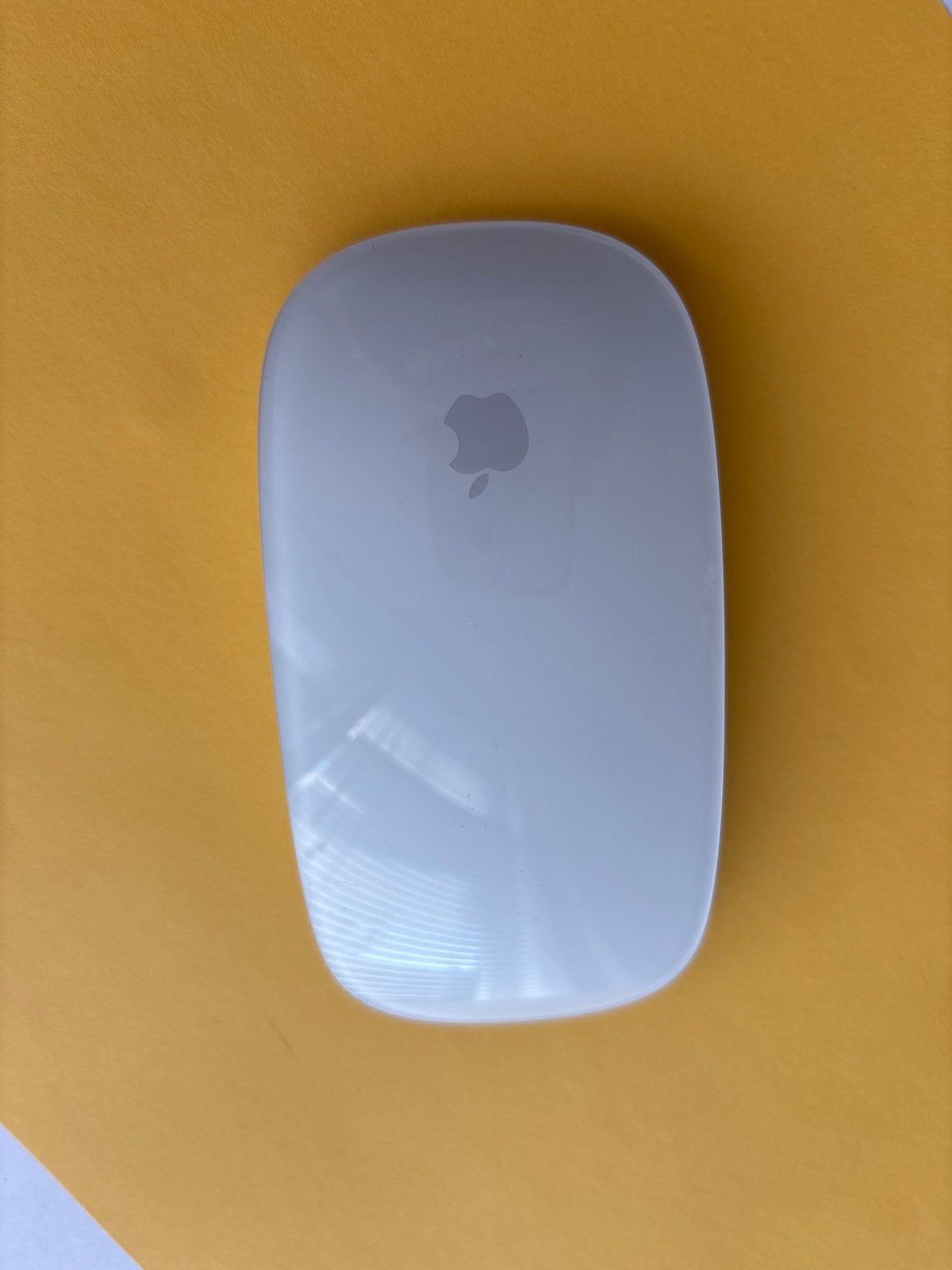 Apple Magic Mouse 2 - Draadloze Muis, Computers en Software, Muizen, Rechtshandig, Muis, Ophalen of Verzenden, Zo goed als nieuw