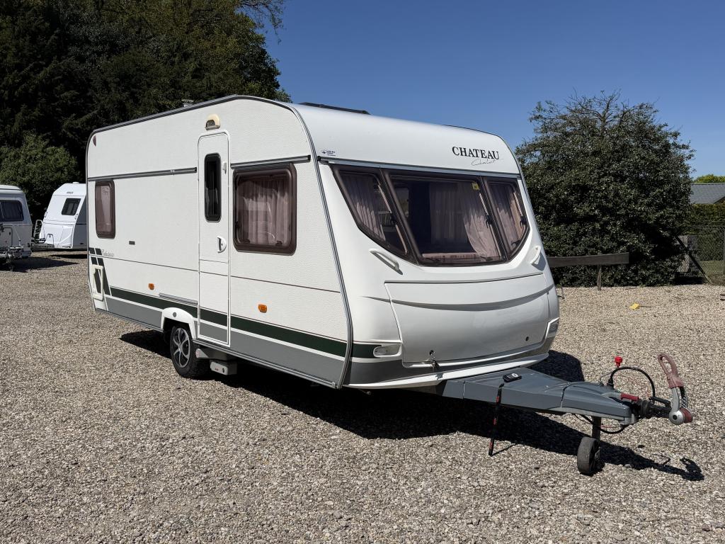 Chateau Calista Mover fietsendrager, Caravans en Kamperen, Caravans, Bedrijf, tot en met 4, 750 - 1000 kg, Rondzit, Chateau, Frans bed