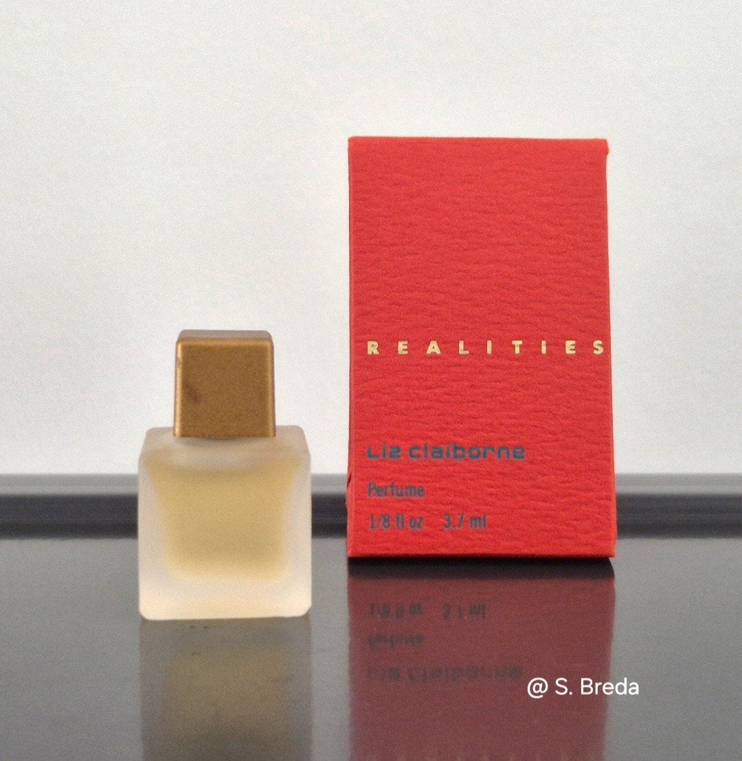 Liz Claiborne - Realities - volle miniatuur met doosje, Ophalen of Verzenden, Miniatuur, Gevuld