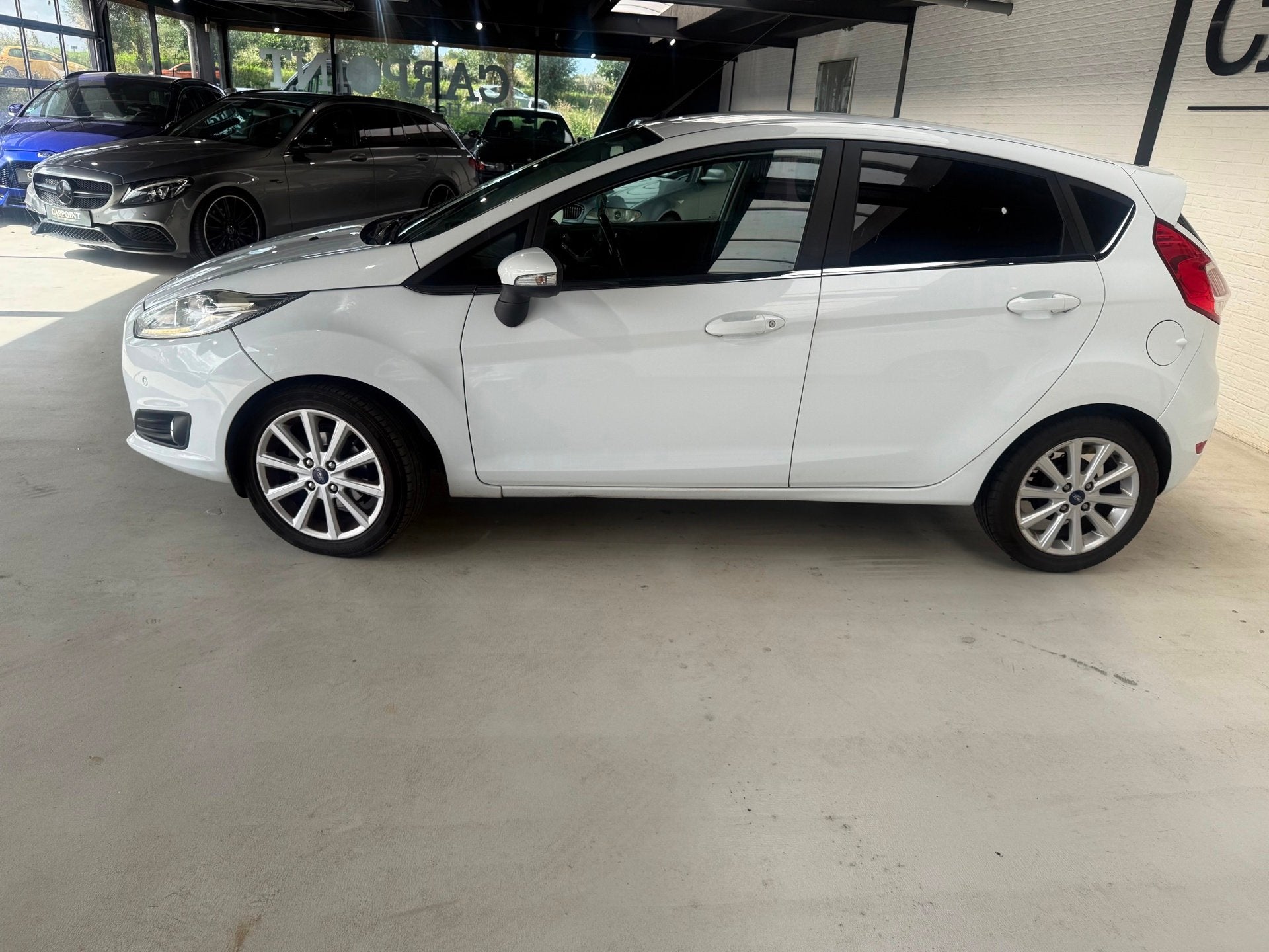Ford Fiesta 1.0 EcoBoost Titanium 2017 Automaat 101PK Camera, Auto's, 101 pk, Euro 6, Wit, Bedrijf