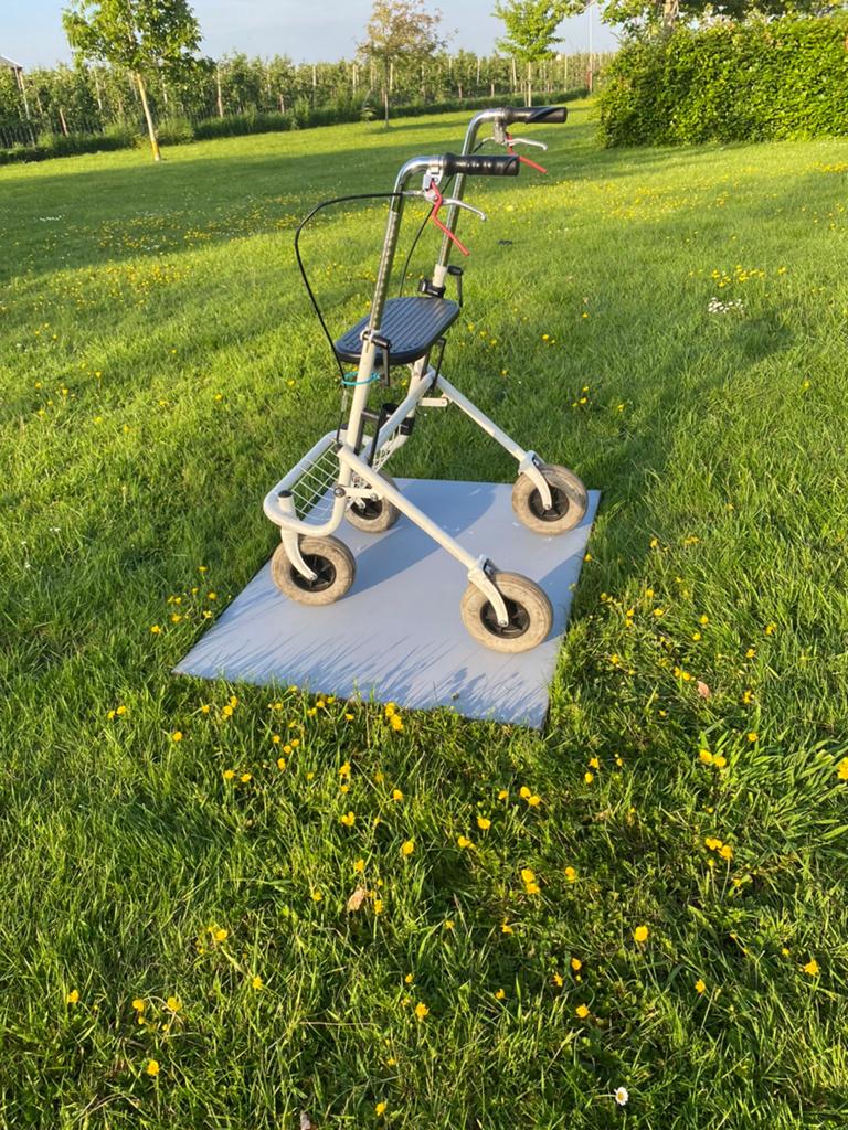 Eenvoudige opklapbare rollator, Diversen, Rollators, Ophalen, Gebruikt