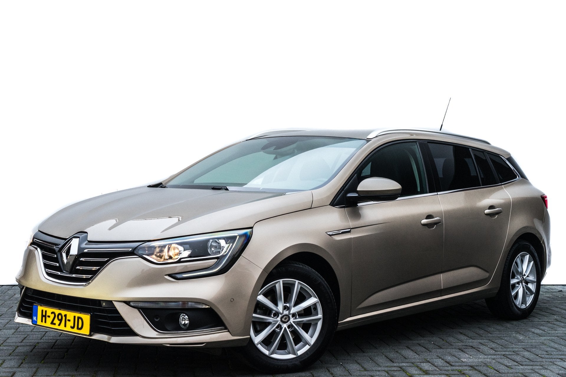 Renault Mégane Estate 1.2 101 PK TCe Limited | Clima | Navi, Gebruikt, 4 cilinders, 1198 cc, Parkeersensor