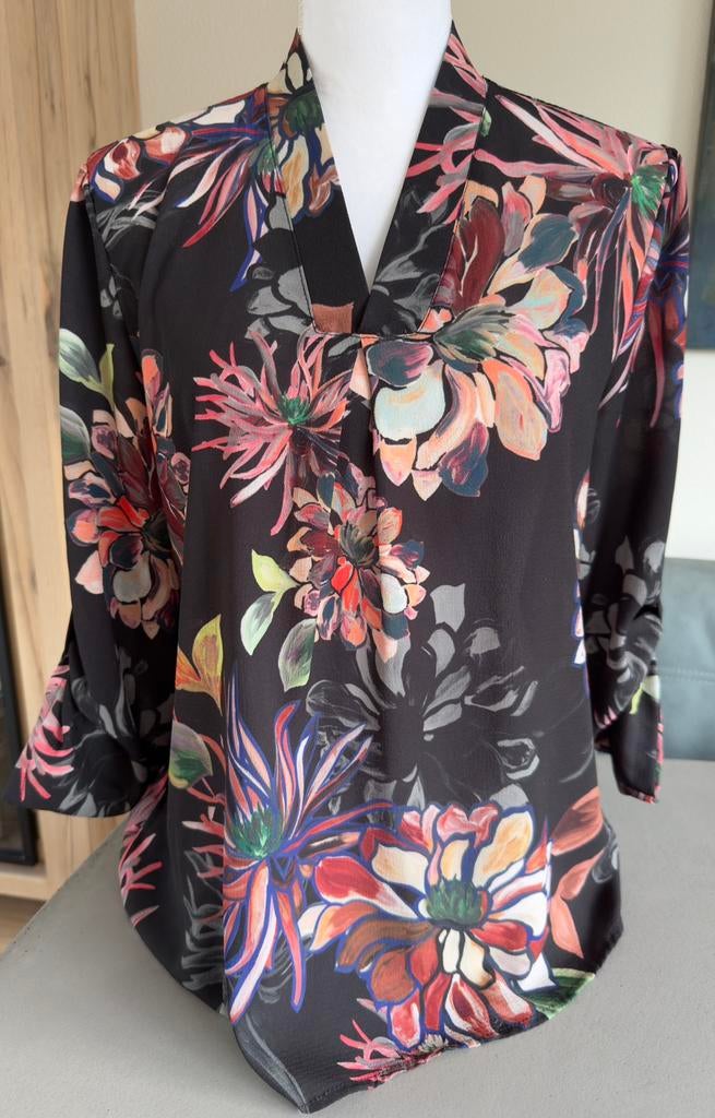 Mooie nieuwe blouse maat L/XL merk G. Ricceri !, Ophalen of Verzenden, Nieuw, Maat 42/44 (L)