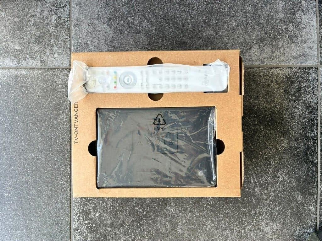 Tv-ontvanger Arris VIP2952 V2, Ophalen, Nieuw