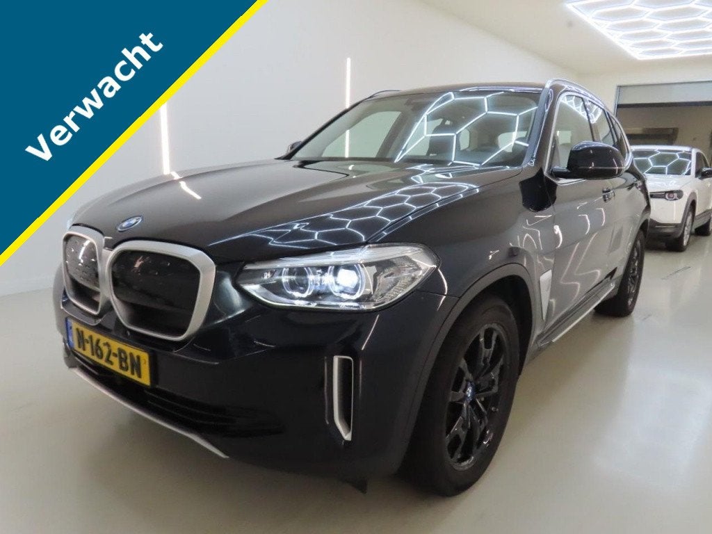 BMW iX3 Executive 80kwh Pano/Led/Stoelverwarming/Carplay, Auto's, 0 cilinders, Gebruikt, 750 kg, Zwart