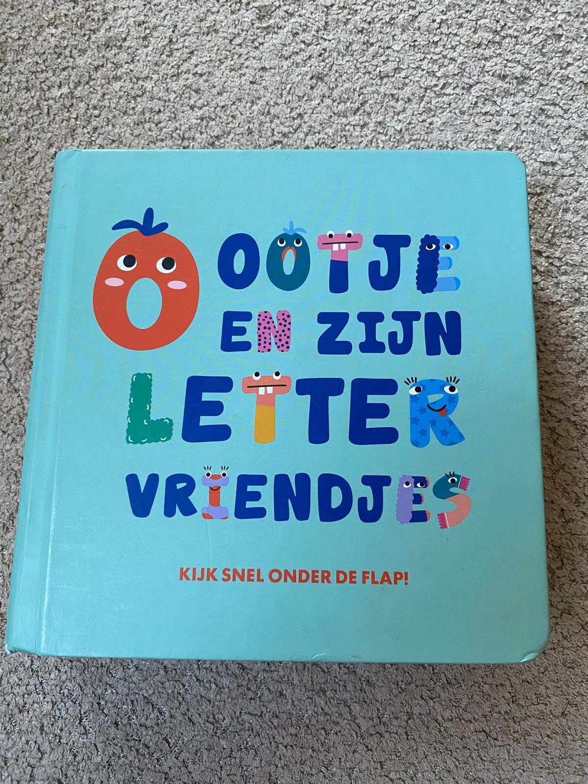 Ootje en zijn lettervriendjes - HEMA flapjesboek, Boeken, Ophalen of Verzenden, Zo goed als nieuw, Uitklap-, Voel- of Ontdekboek