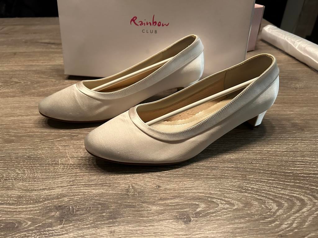Rainbow club brenda / ivoor satin maat 39 / trouw schoenen, Ophalen, Zo goed als nieuw, Wit