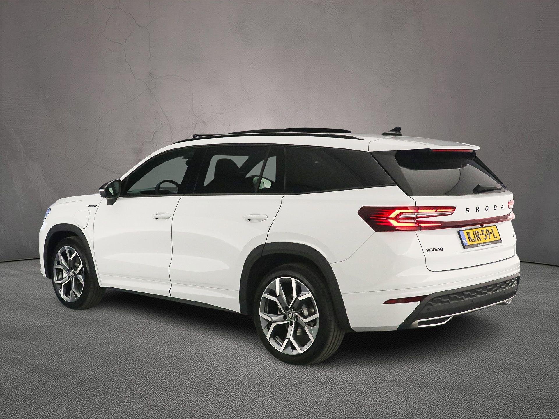 Skoda Kodiaq Sportline Business 1.5 TSI PHEV 204pk DSG Autom, Auto's, Skoda, Euro 6, 4 cilinders, 1818 kg, SUV of Terreinwagen