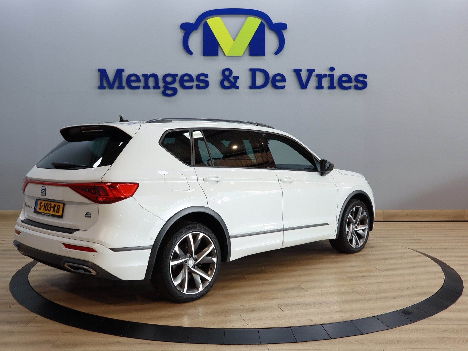 SEAT Tarraco 1.4 TSI e-Hybrid PHEV FR Airco ECC | Trekhaak |, Auto's, 12 maanden, Stof, 4 cilinders, Wit