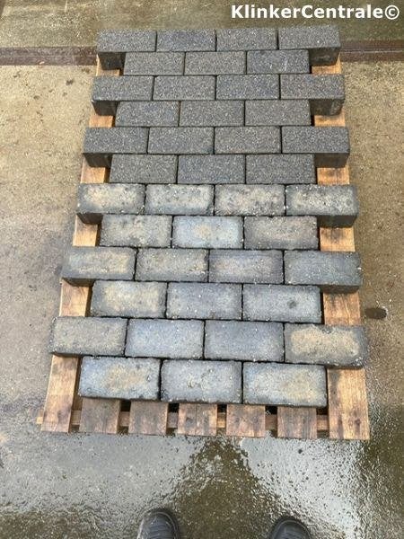 50m2 antraciet betonklinkers straatstenen oprit keiformaat b, Bij dit gebruikte product niet te achterhalen, Gebruikt, Bij dit gebruikte product niet te achterhalen