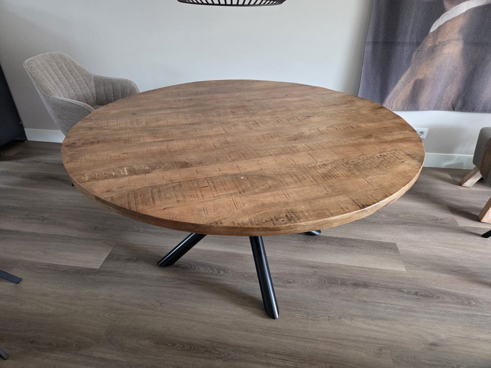 Ronde houten eettafel 150cm met zwarte onderpoot, Huis en Inrichting, Gebruikt, 150 tot 200 cm, Rond, 150 tot 200 cm
