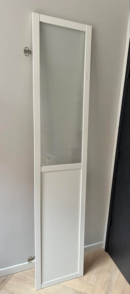 IKEA Billy deur met glas - Wit, Huis en Inrichting, Kasten | Kledingkasten, Ophalen, Minder dan 50 cm, Gebruikt, 200 cm of meer