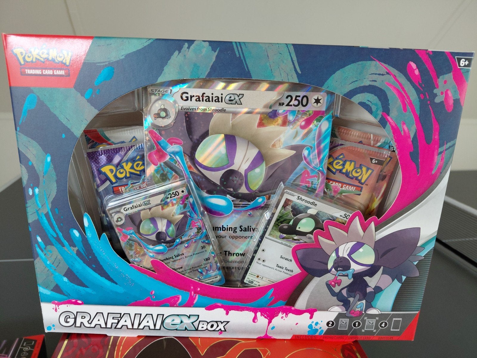 Pokémon Grafaiai box, Ophalen of Verzenden, Nieuw, Booster, Foil