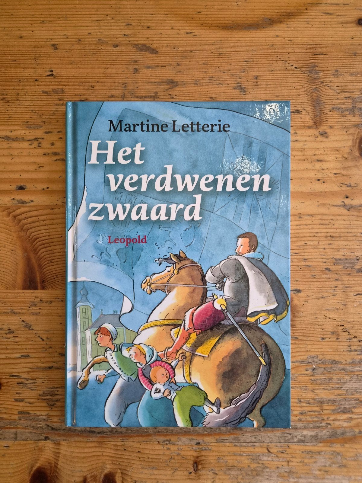 Het verdwenen zwaard - Martine Letterie, Ophalen of Verzenden, Zo goed als nieuw, Martine Letterie, Fictie algemeen
