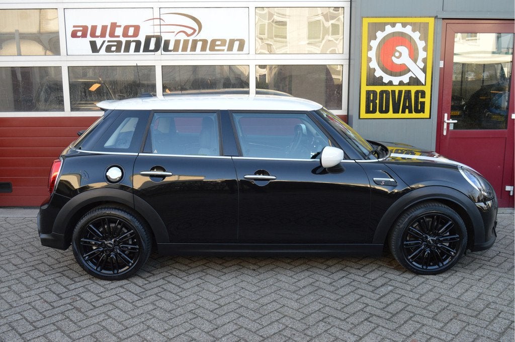 MINI Mini 2.0 Cooper S Classic O.a: Navi, Clima, Cruise, Car, Voorwielaandrijving, 1998 cc, Gebruikt, 4 cilinders