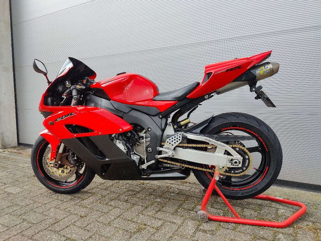 Honda CBR 1000 RR SC57 2005, Sportuitlaat, Occasion, 4 cilinders, Motorrijbewijs A